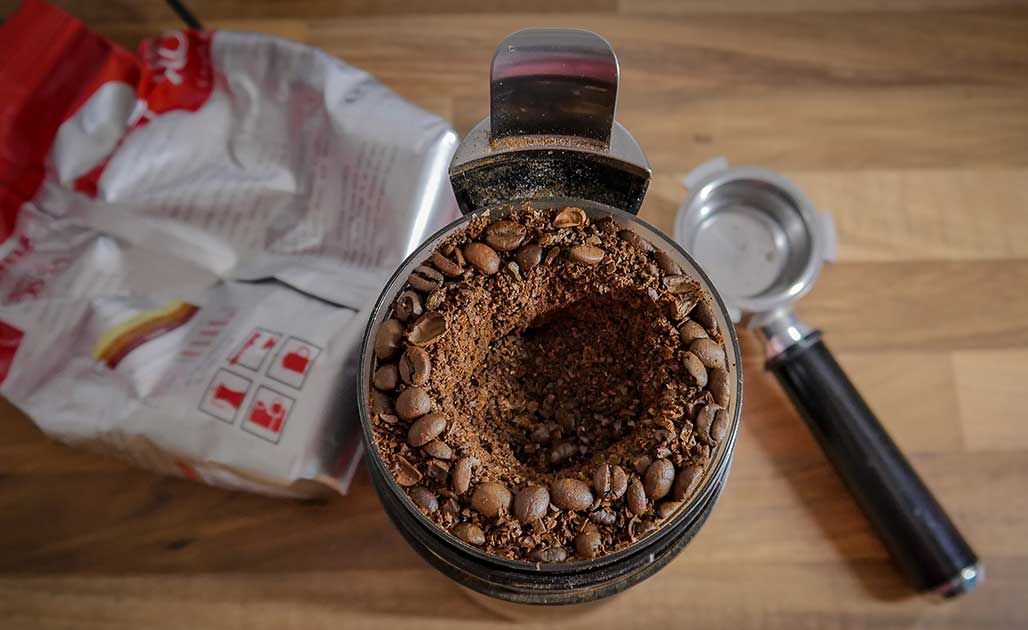 How to Grind Coffee Beans
