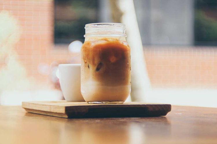 How to Make Iced Coffee at Home (Easy Flash-Brew Recipe)